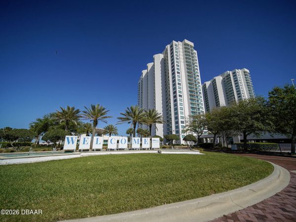 241 Riverside Drive, Unit 2207, Holly Hill, FL 32117