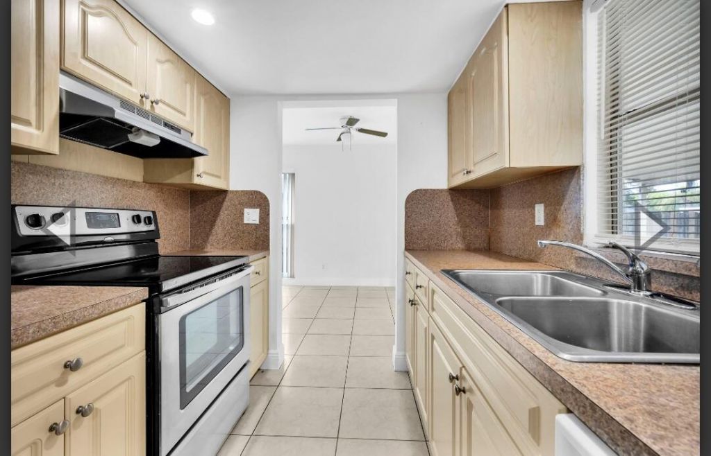 7903 NW 73rd Avenue, Tamarac, FL 33321 Photo