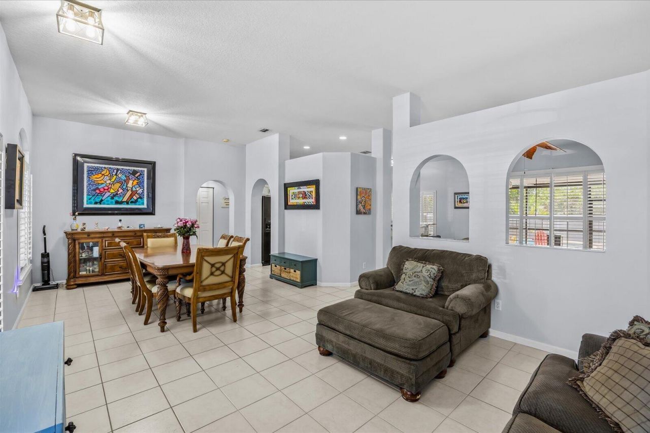 508 SW Lakota Avenue, Port Saint Lucie, FL 34953 Photo