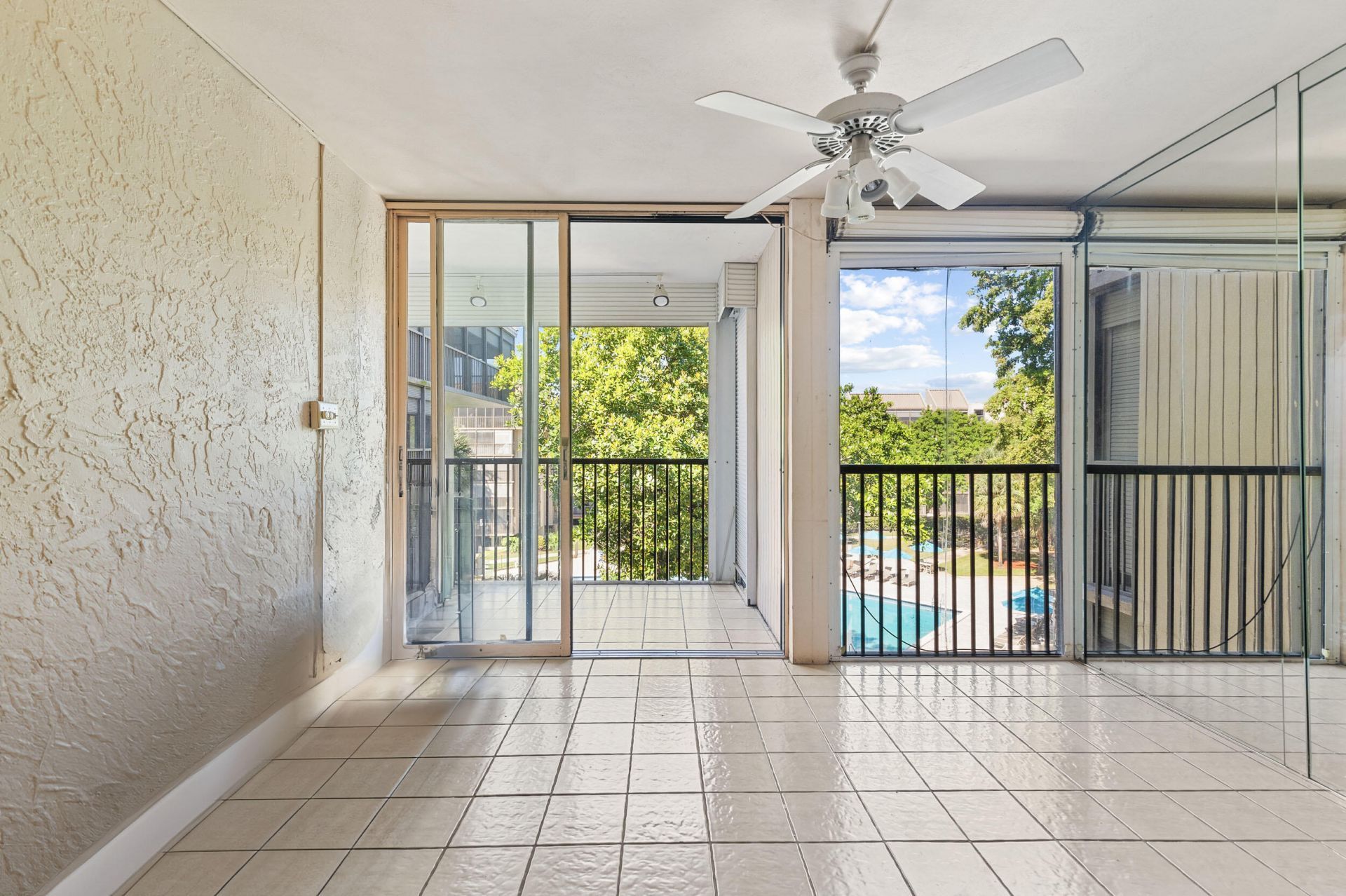 2802 N 46th Avenue, Unit B513, Hollywood, FL 33021 Photo