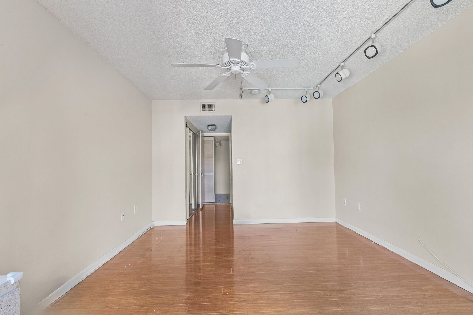 2802 N 46th Avenue, Unit B513, Hollywood, FL 33021 Photo