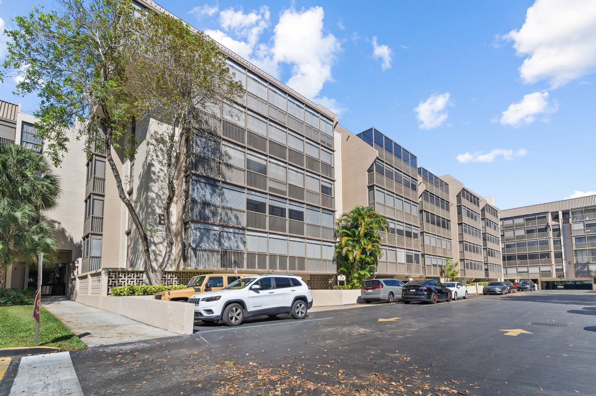 2802 N 46th Avenue, Unit B513, Hollywood, FL 33021 Photo