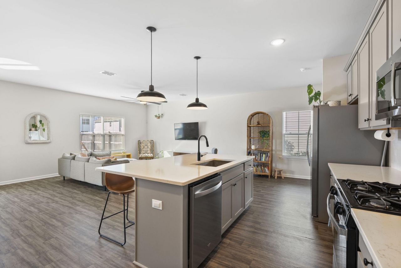 224 Parkwood Vista Way Photo 13