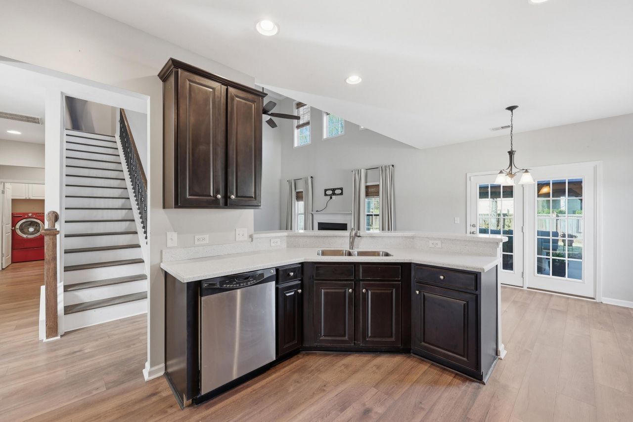 1810 Crossbill Trail Photo 15