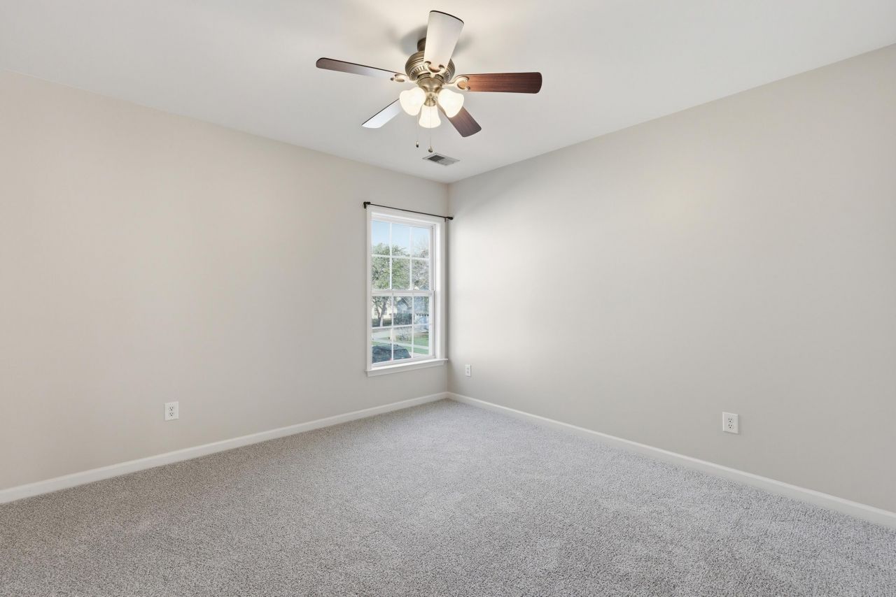 1810 Crossbill Trail Photo 27