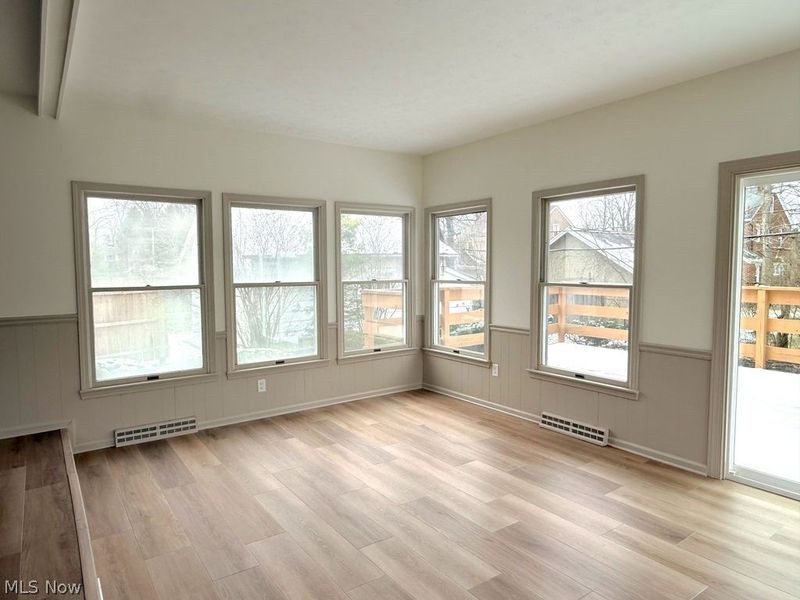 419 Oak Knoll NE, Warren, OH 44483 Photo 12