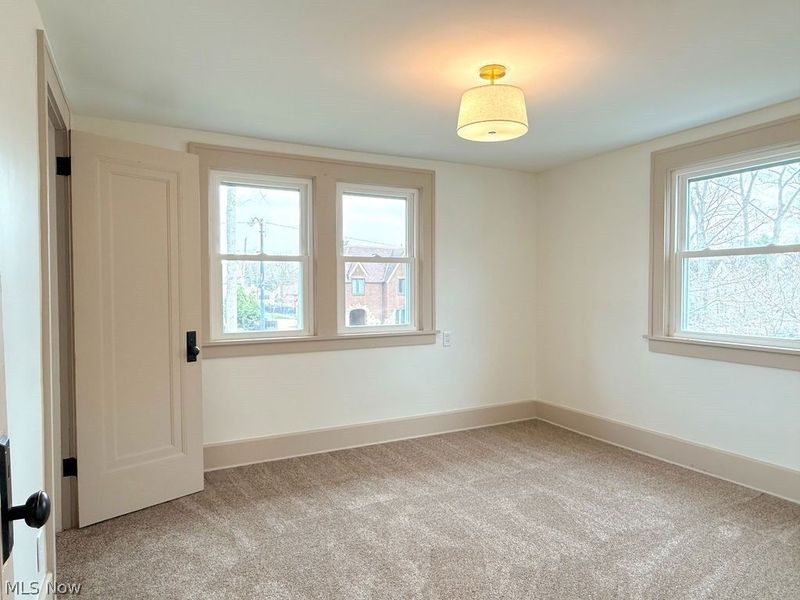 419 Oak Knoll NE, Warren, OH 44483 Photo 17