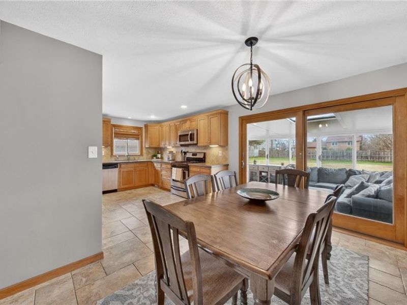 6716 Charles Road, North Olmsted, OH 44070 Photo 20