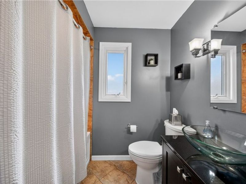 6716 Charles Road, North Olmsted, OH 44070 Photo 27