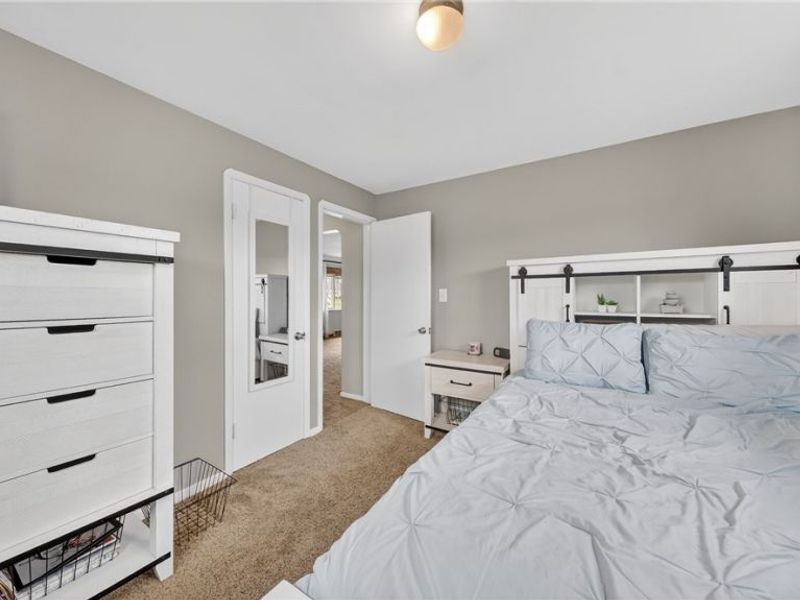 6716 Charles Road, North Olmsted, OH 44070 Photo 30