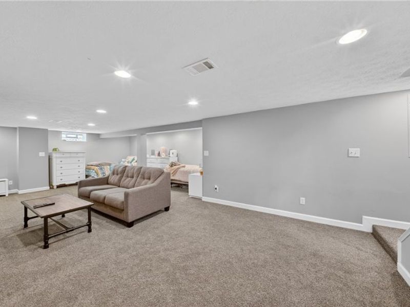 6716 Charles Road, North Olmsted, OH 44070 Photo 42