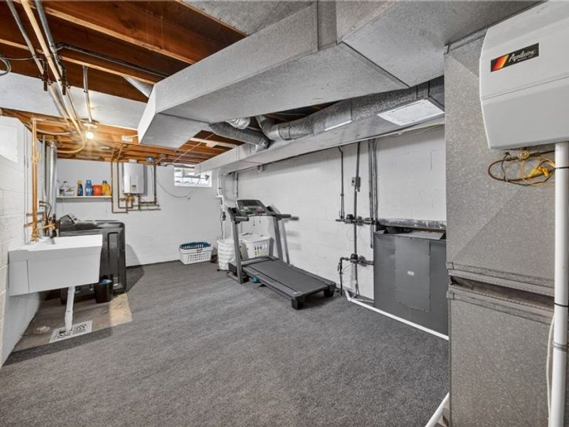 6716 Charles Road, North Olmsted, OH 44070 Photo 43