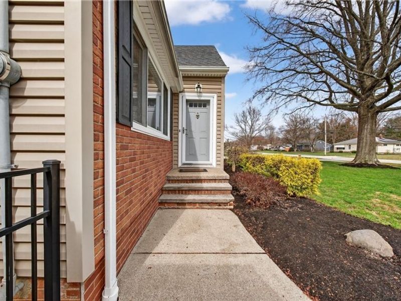 6716 Charles Road, North Olmsted, OH 44070 Photo 45