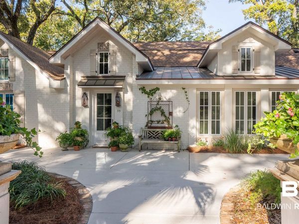 59 N Summit Street, Fairhope, AL 36532