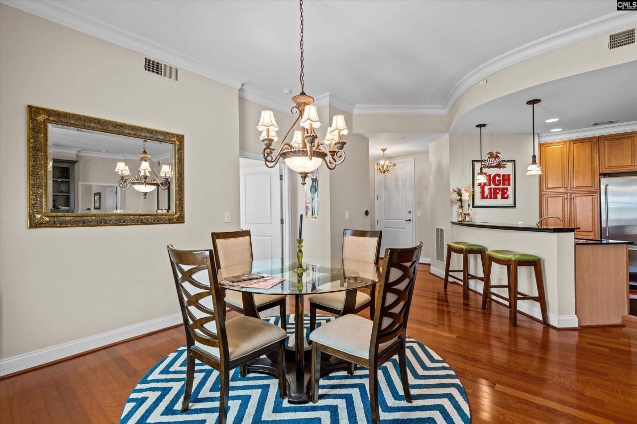 601 Main Street Photo 16