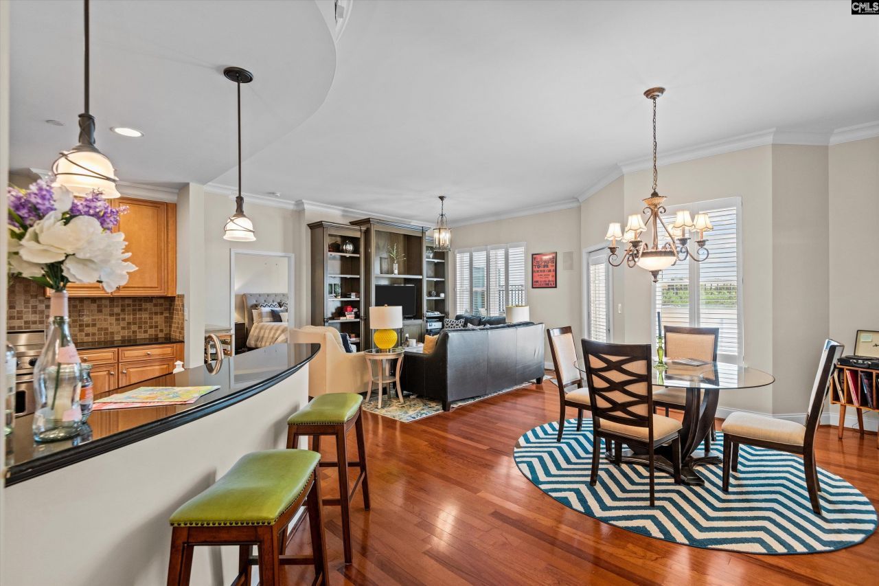 601 Main Street Photo 4