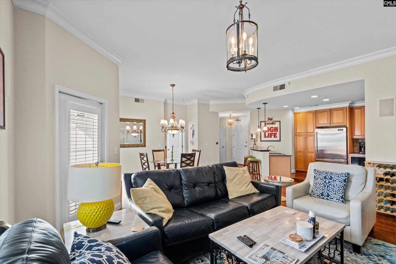 601 Main Street Photo 9