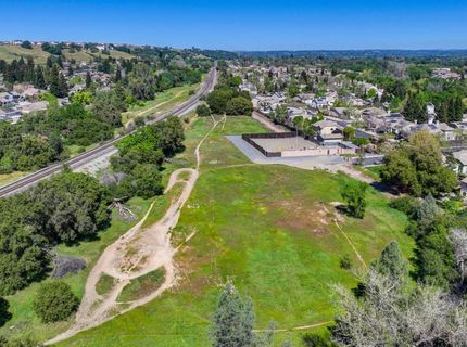 Independence Place, Rocklin, CA 95677 Photo