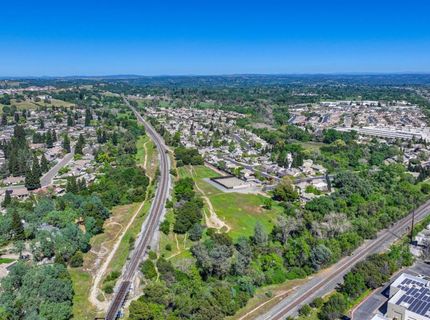 Independence Place, Rocklin, CA 95677 Photo