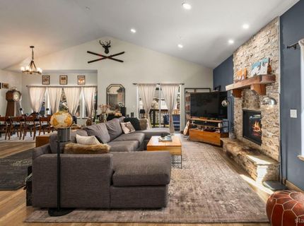 2453 Cattlemans Trail, South Lake Tahoe, CA 96150 Photo