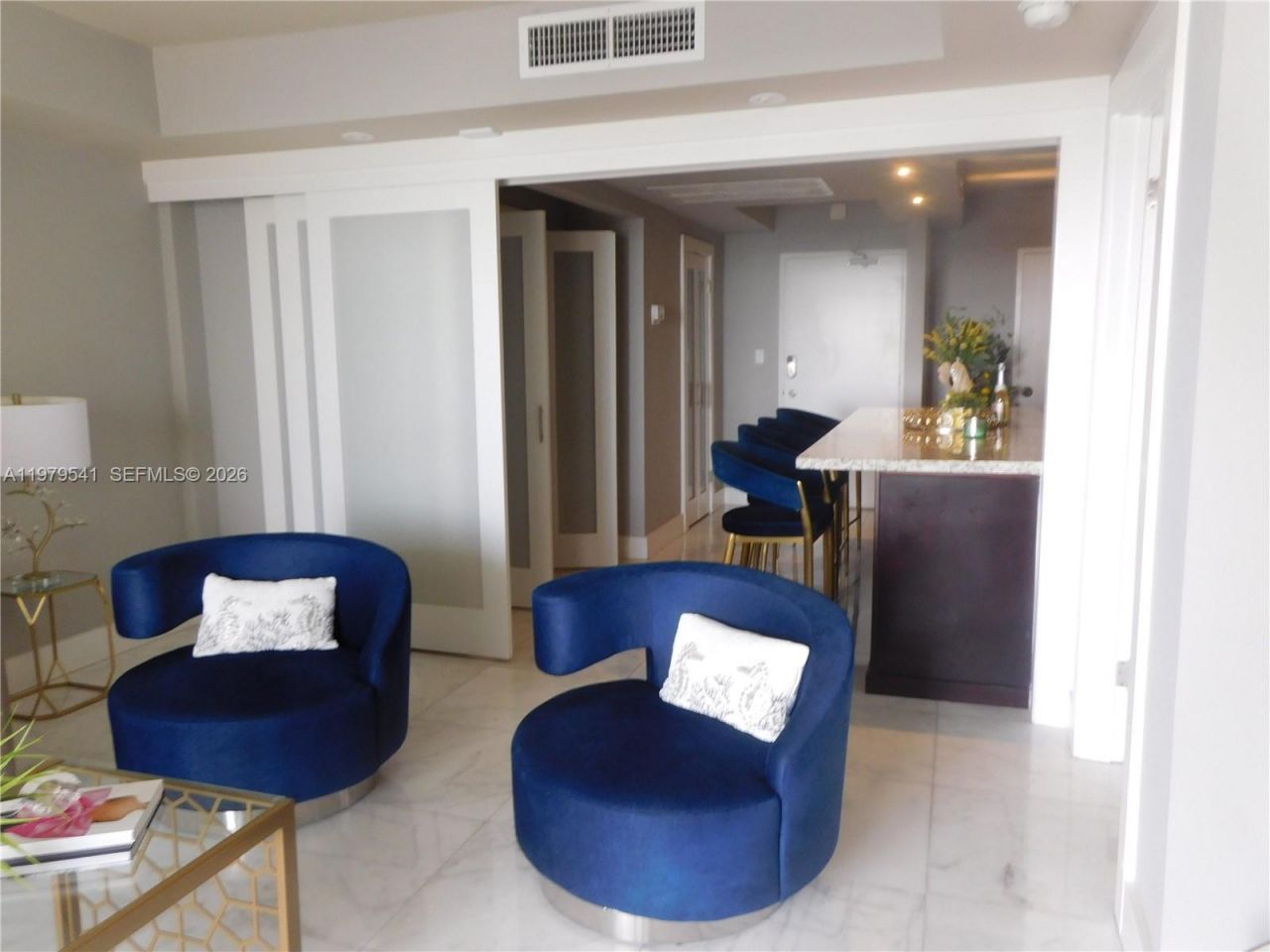 5401 Collins Ave, Unit 526, Miami Beach, FL 33140 Photo