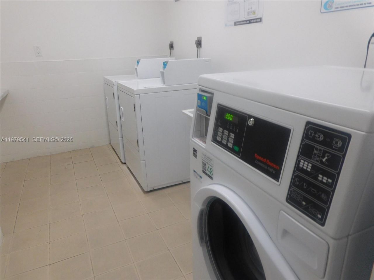 5401 Collins Ave, Unit 526, Miami Beach, FL 33140 Photo