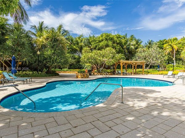 2000 Towerside Ter , Unit PH11, Miami, FL 33138