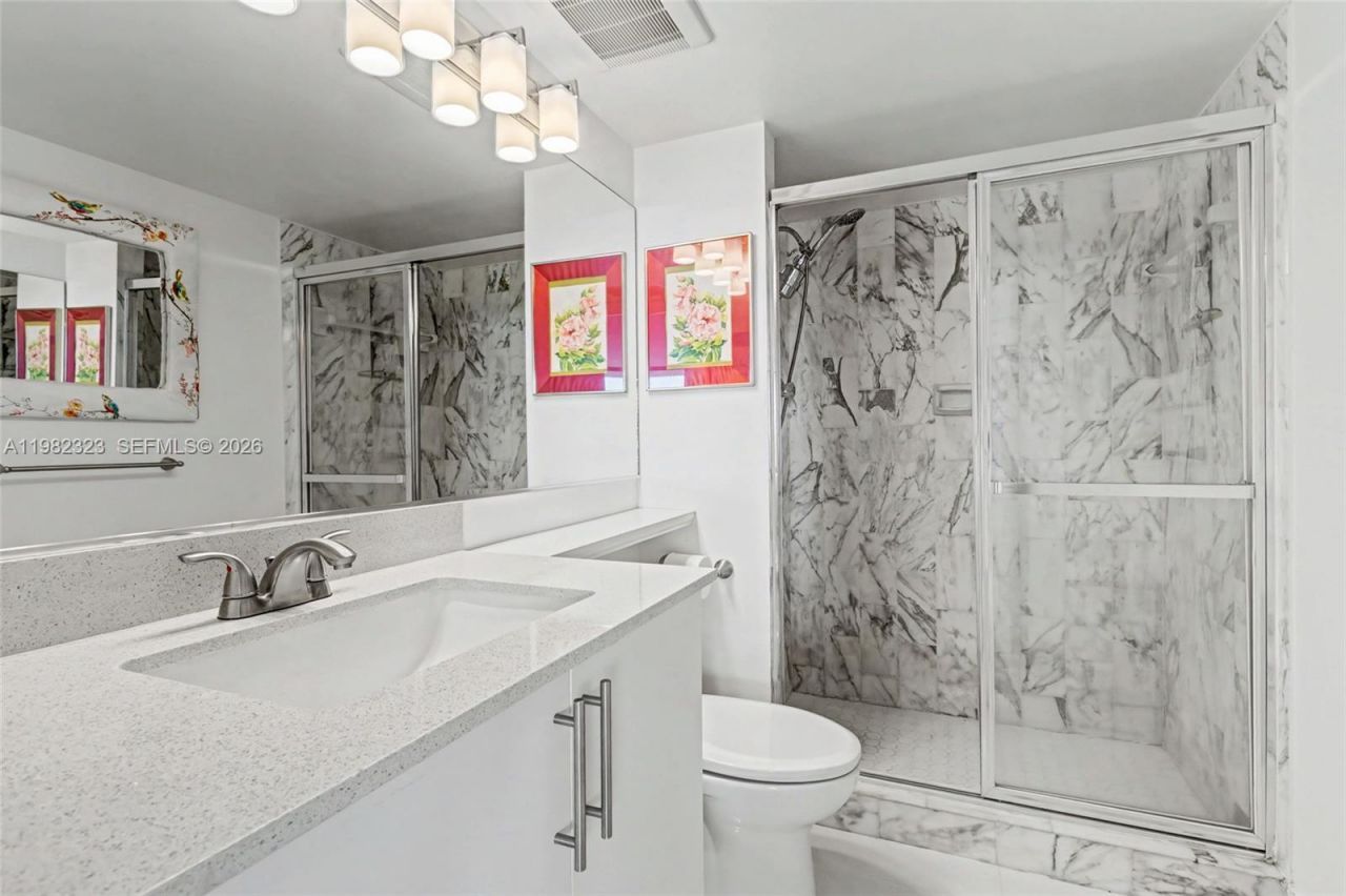 2000 Towerside Ter , Unit PH11, Miami, FL 33138 Photo