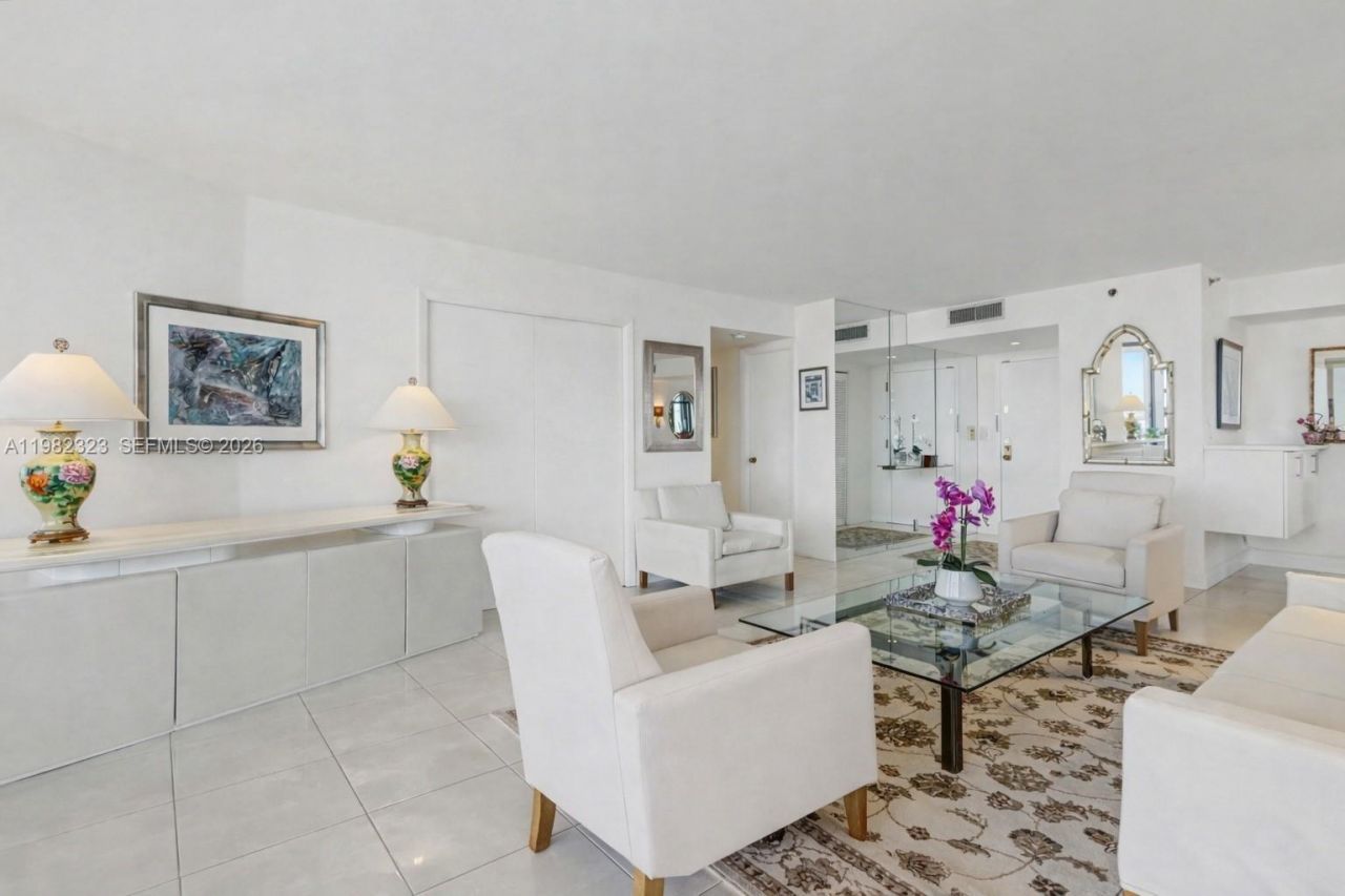 2000 Towerside Ter , Unit PH11, Miami, FL 33138 Photo