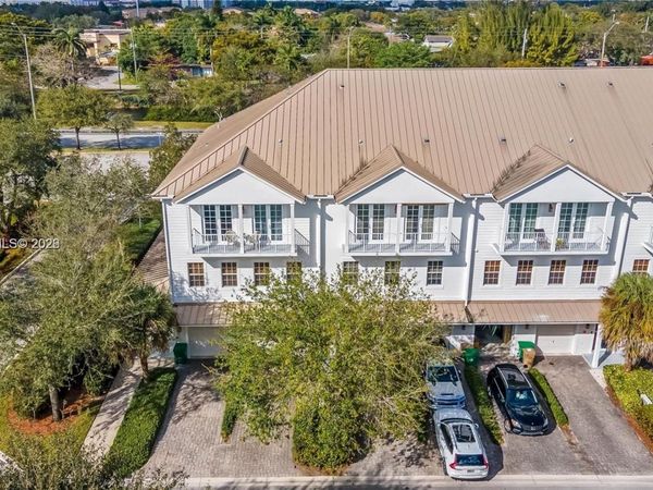 6841 N Lakeside Cir N, Unit 109-1, Davie, FL 33314