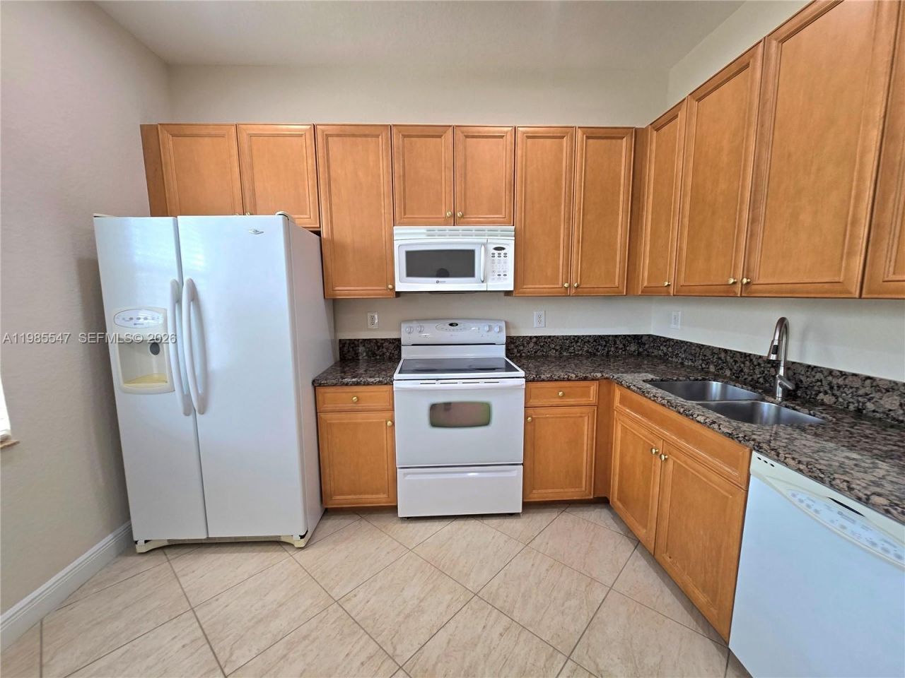 6841 N Lakeside Cir N, Unit 109-1, Davie, FL 33314 Photo