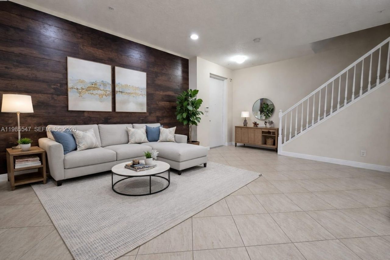 6841 N Lakeside Cir N, Unit 109-1, Davie, FL 33314 Photo