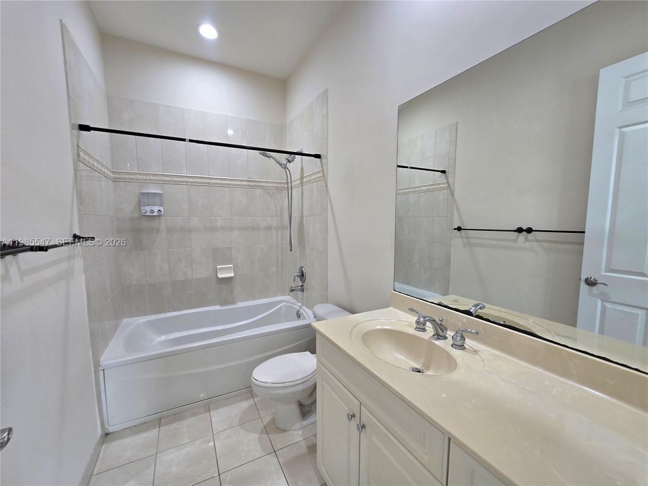 6841 N Lakeside Cir N, Unit 109-1, Davie, FL 33314 Photo