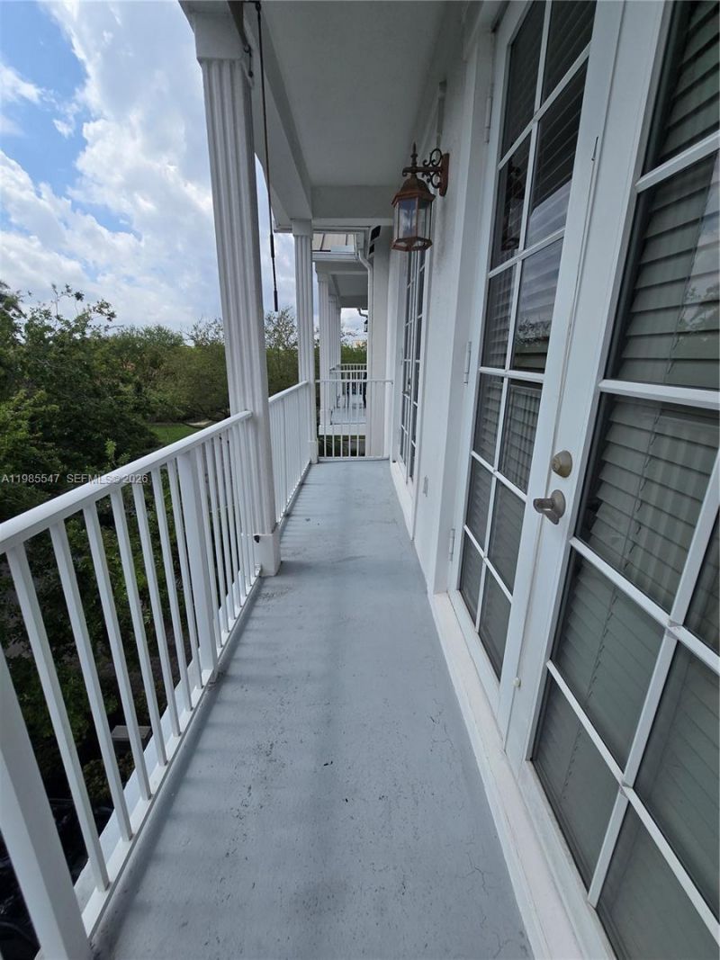 6841 N Lakeside Cir N, Unit 109-1, Davie, FL 33314 Photo