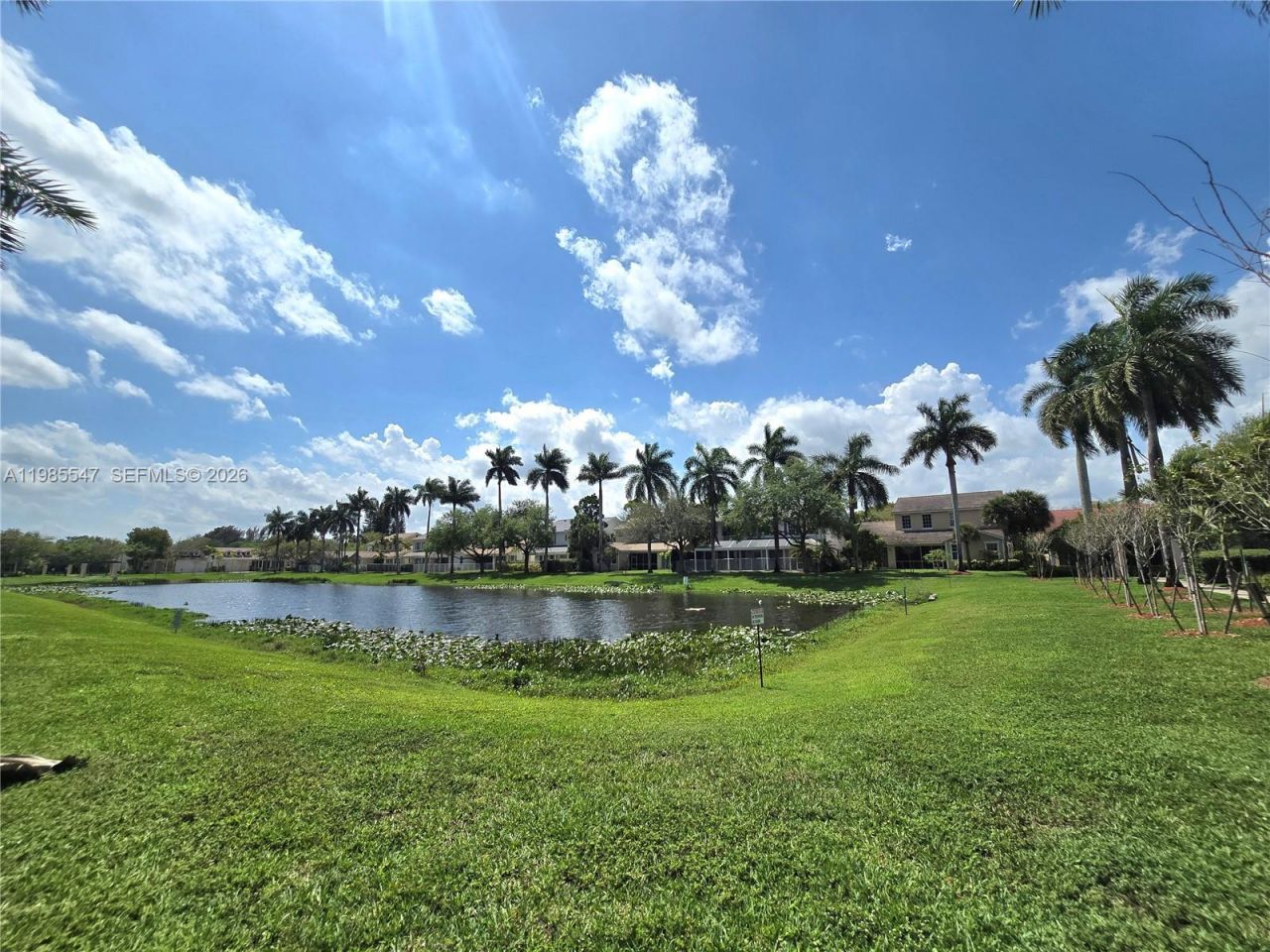 6841 N Lakeside Cir N, Unit 109-1, Davie, FL 33314 Photo