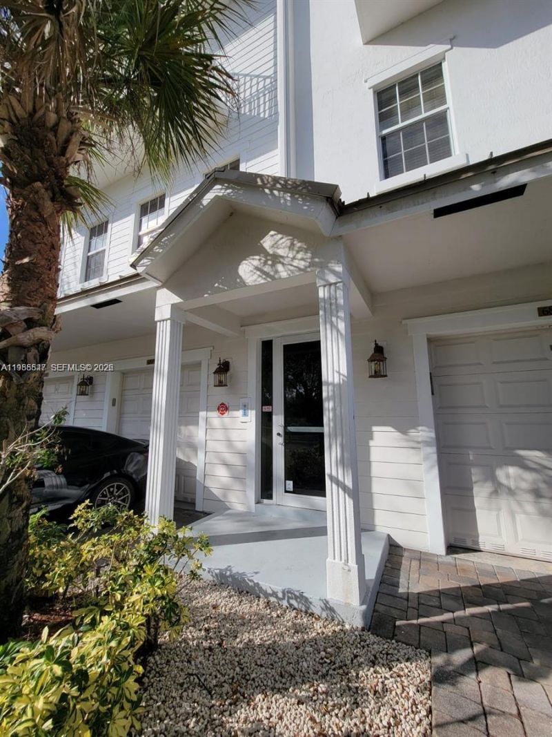 6841 N Lakeside Cir N, Unit 109-1, Davie, FL 33314 Photo