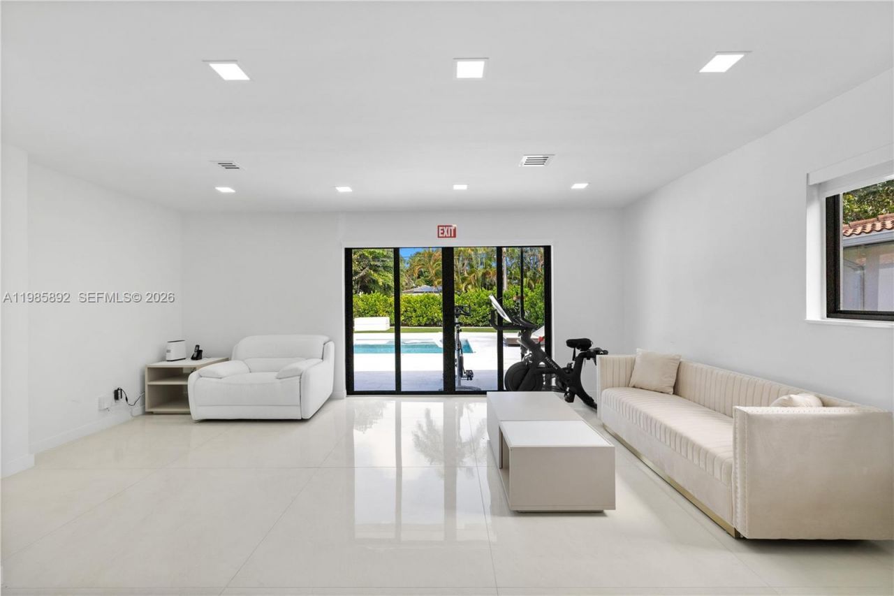 1117 Adams St, Hollywood, FL 33019 Photo