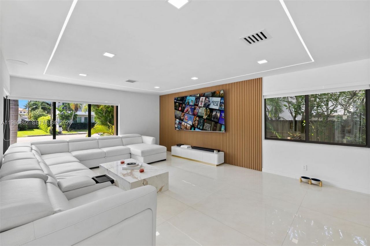 1117 Adams St, Hollywood, FL 33019 Photo