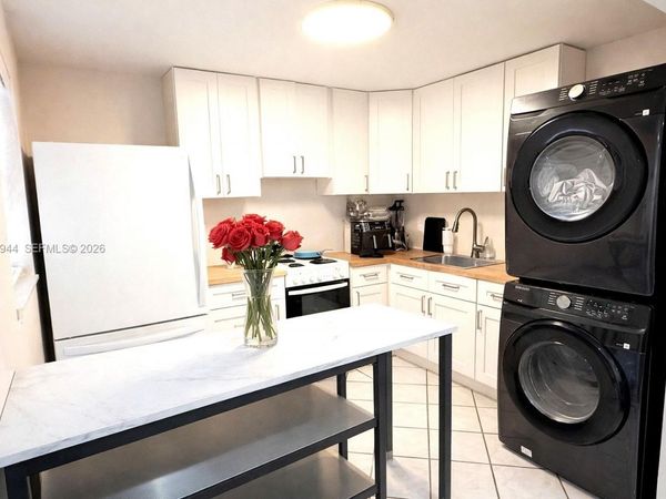 7830 NW 33rd St, Unit 308, Davie, FL 33024