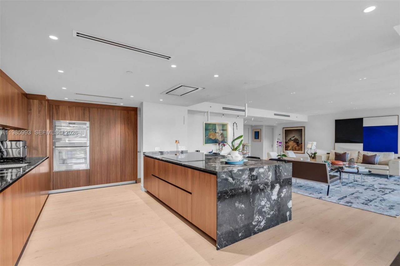 430 Grand Bay Dr , Unit 608, Key Biscayne, FL 33149 Photo