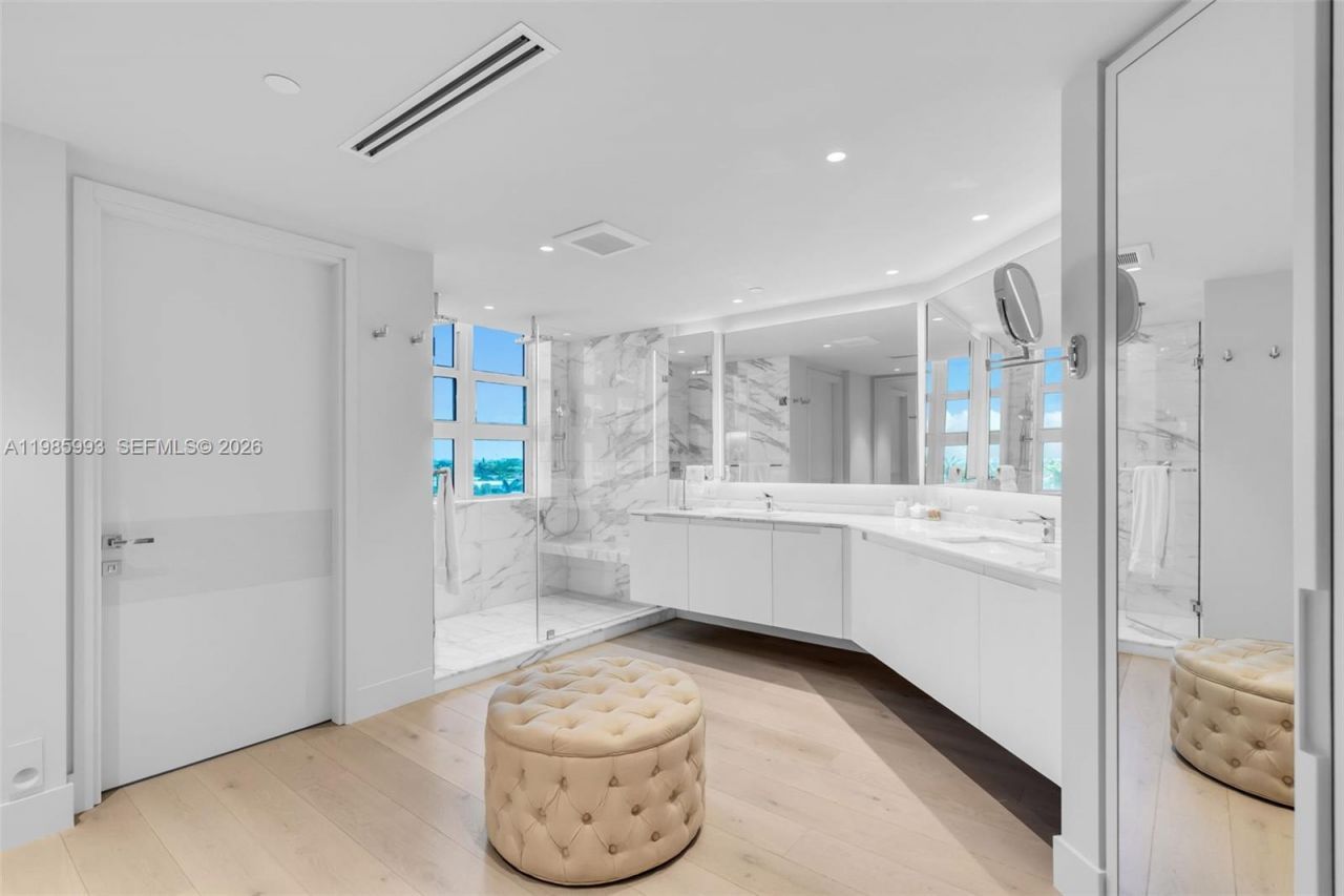 430 Grand Bay Dr , Unit 608, Key Biscayne, FL 33149 Photo