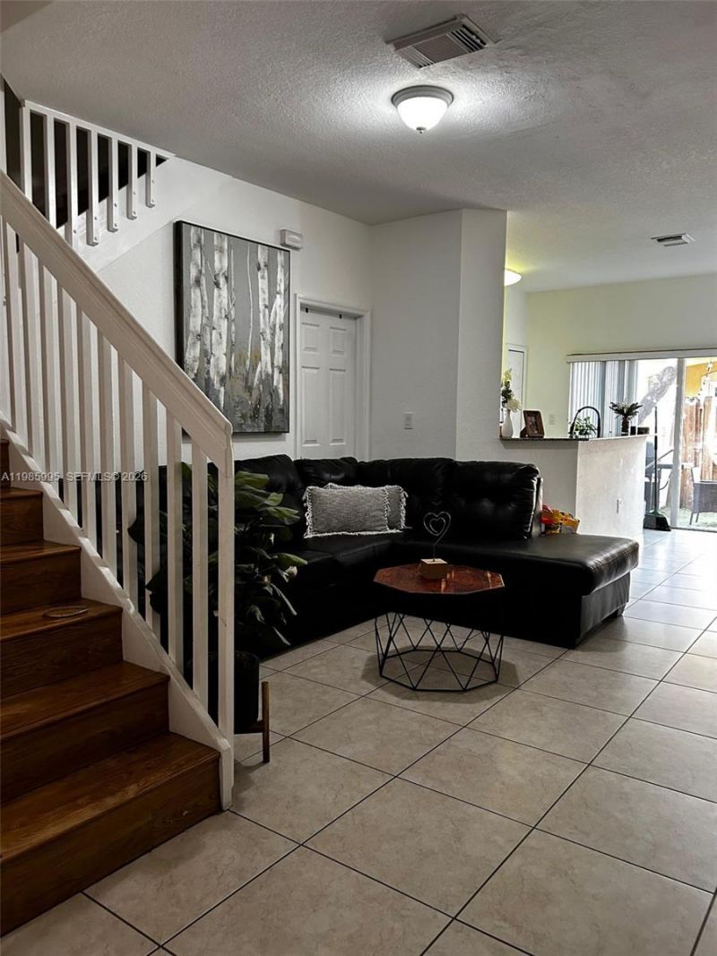 10775 NW 83rd Ter , Unit 2-28, Doral, FL 33178 Photo