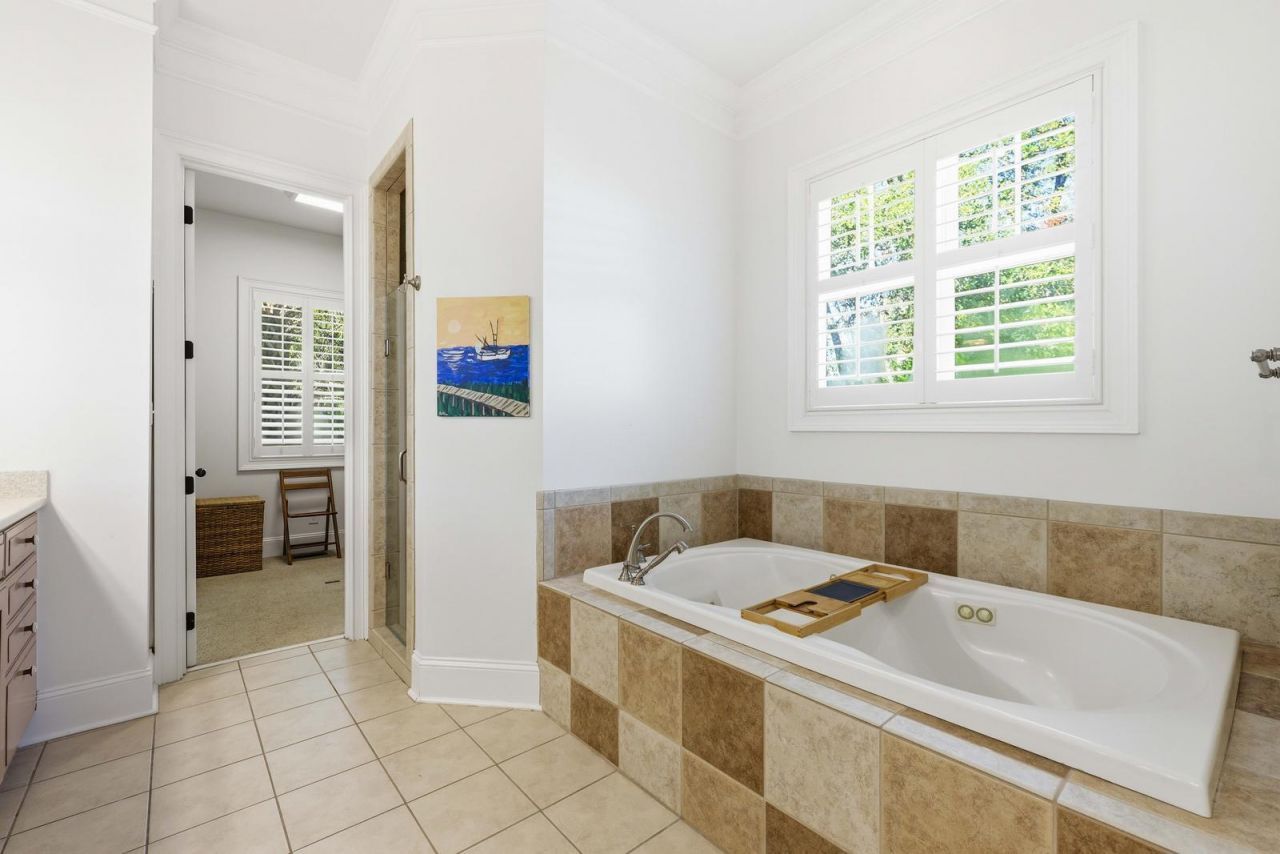 2216 Beckenham Drive Photo 31