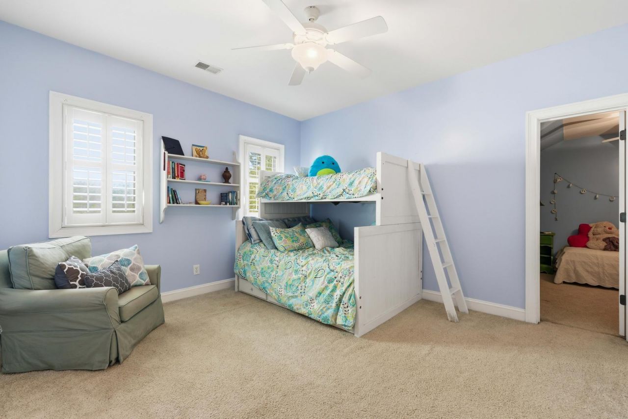 2216 Beckenham Drive Photo 42