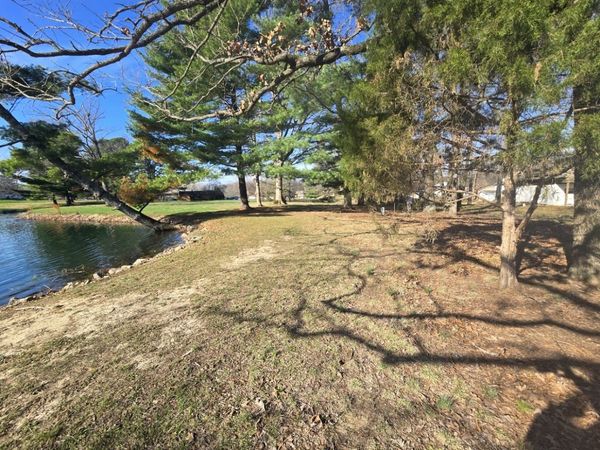 000 Fox Creek , Mt Vernon, IL 62864