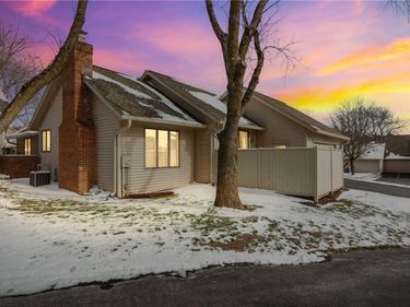 32 Greenwood Park, Pittsford, NY 14534