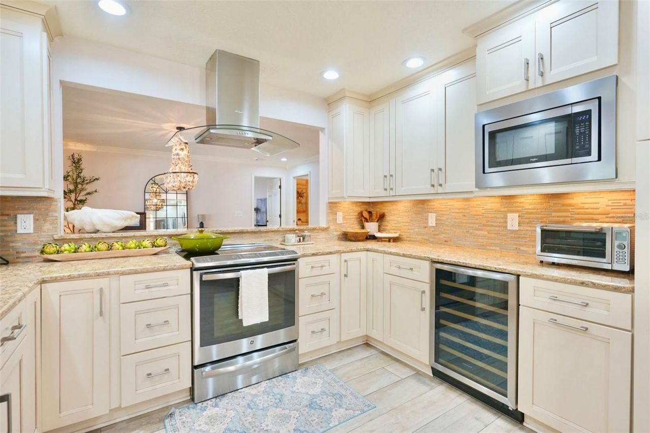 4717 E Trails Drive, Sarasota, FL 34232 Photo