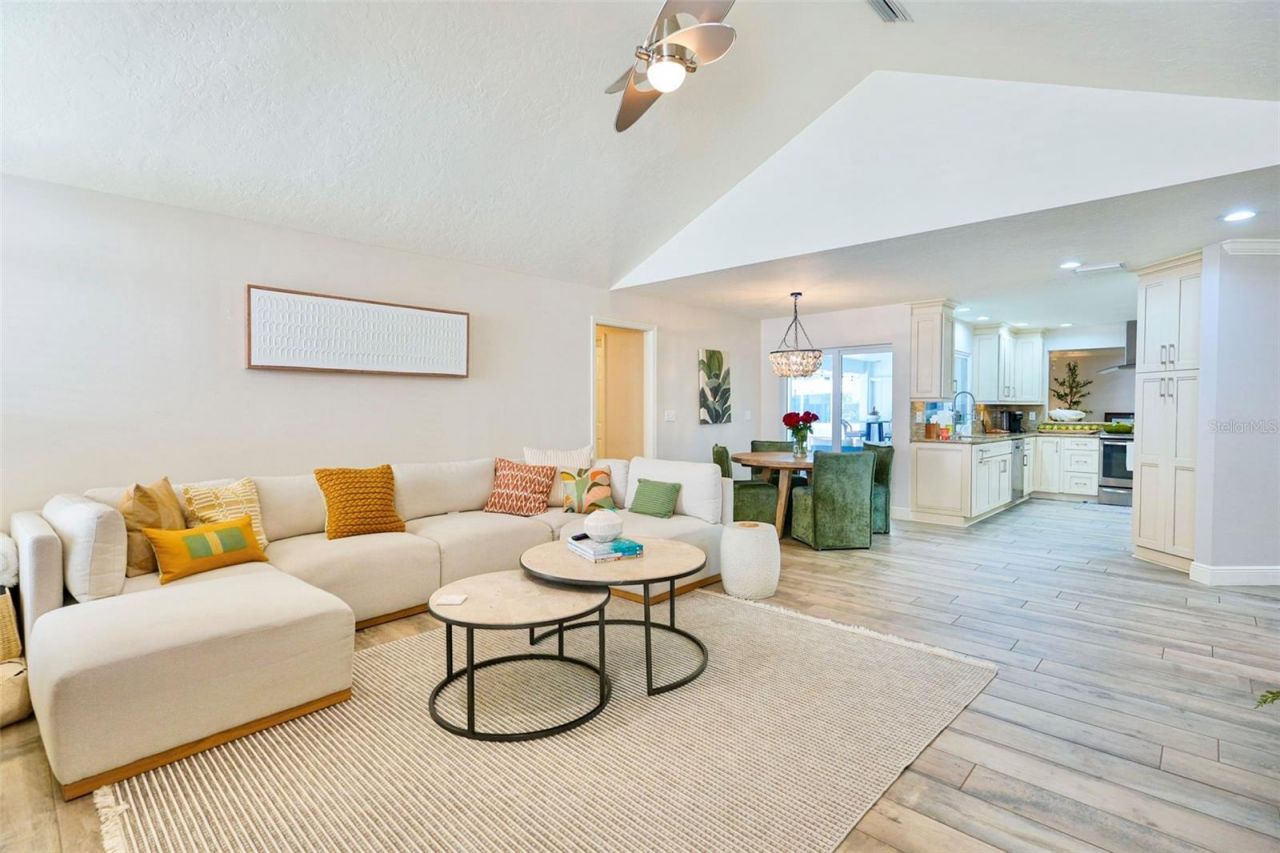 4717 E Trails Drive, Sarasota, FL 34232 Photo