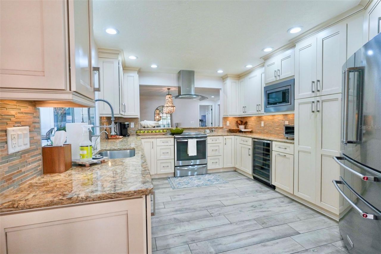 4717 E Trails Drive, Sarasota, FL 34232 Photo