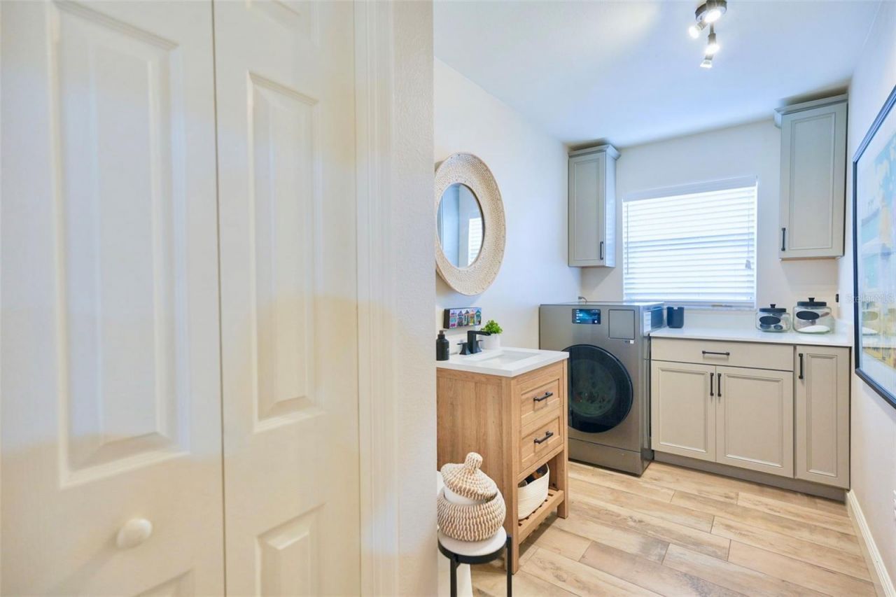 4717 E Trails Drive, Sarasota, FL 34232 Photo